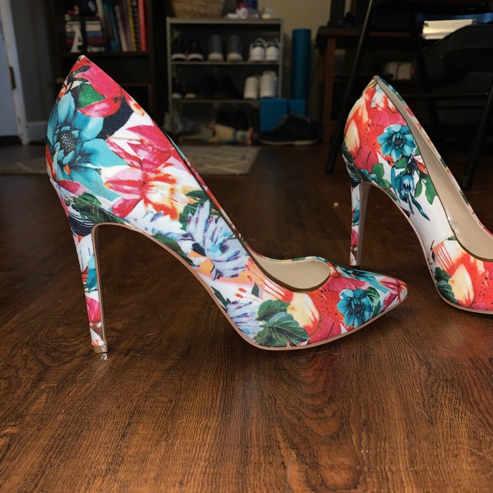 Jessica Simpson Floral Heels